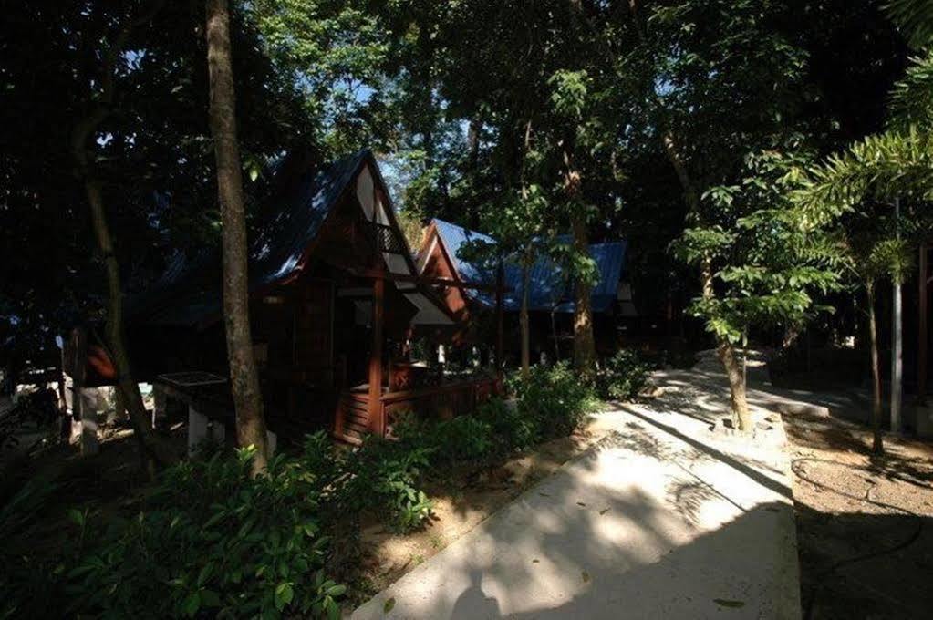 Shari La Island Resort Kampong Pasir Hantu Exterior photo