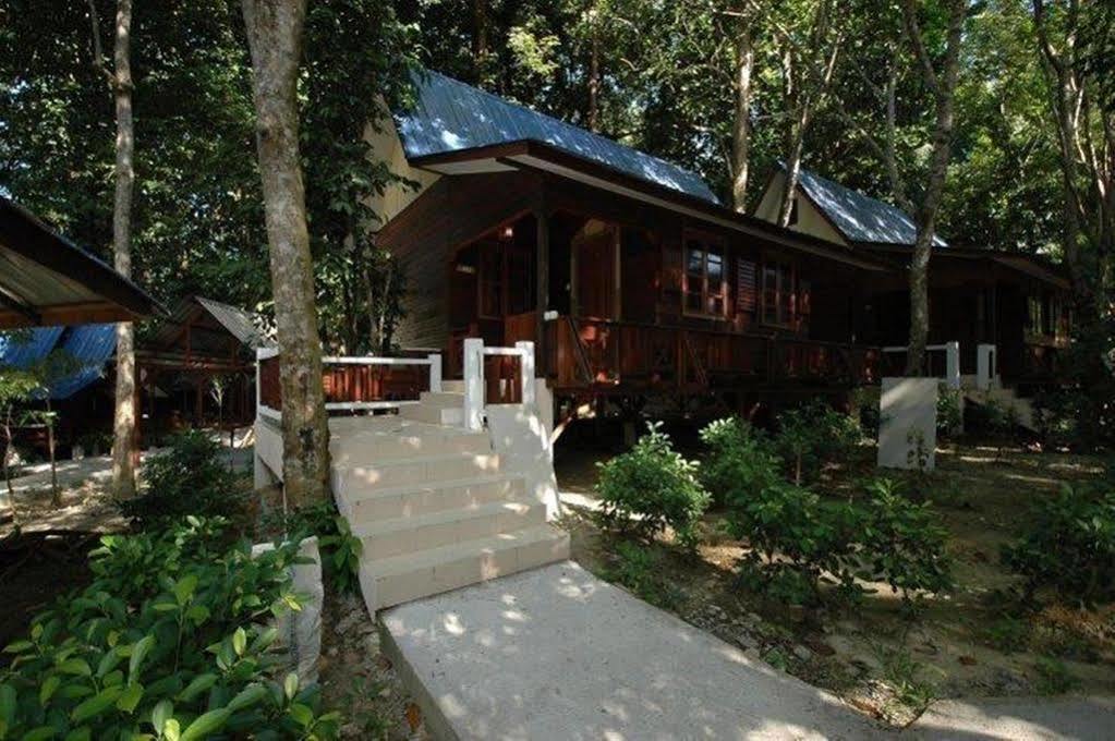 Shari La Island Resort Kampong Pasir Hantu Exterior photo
